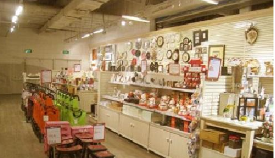 饰品加盟店如何选择饰品加盟店及饰品店加盟什么品牌好？图2