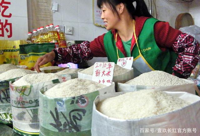 柳州大媽開糧油店顧客買大米就送食用油年賺100萬怎麼做的