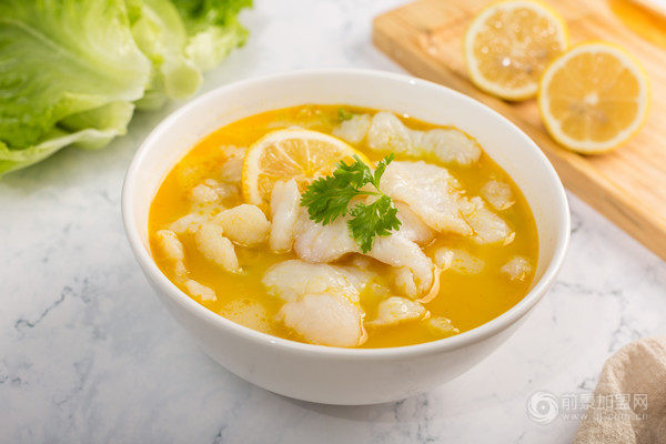 可鱼可饭柠檬酸菜鱼—鱼肉爽滑鲜嫩,酸中带清香!