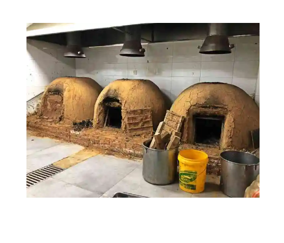 东北最有名的土窑坑烤加盟店,这里推荐