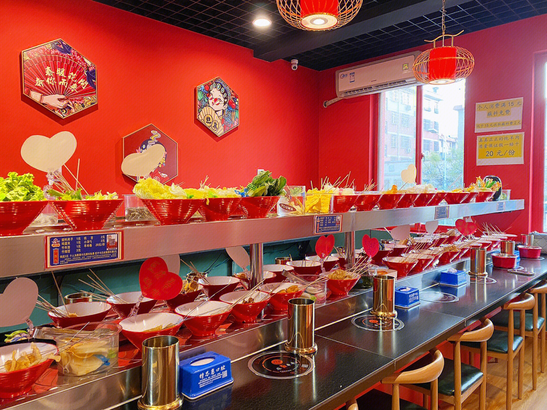 代理旋转小火锅店大概需要多少钱?预算成本总投资17.82万起,加盟费8.