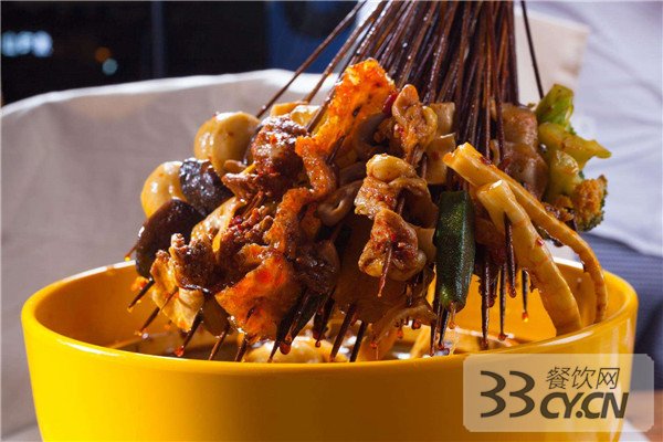 成都美食创业（成都美食加盟保举
）《成都美食加盟好项目排行榜》