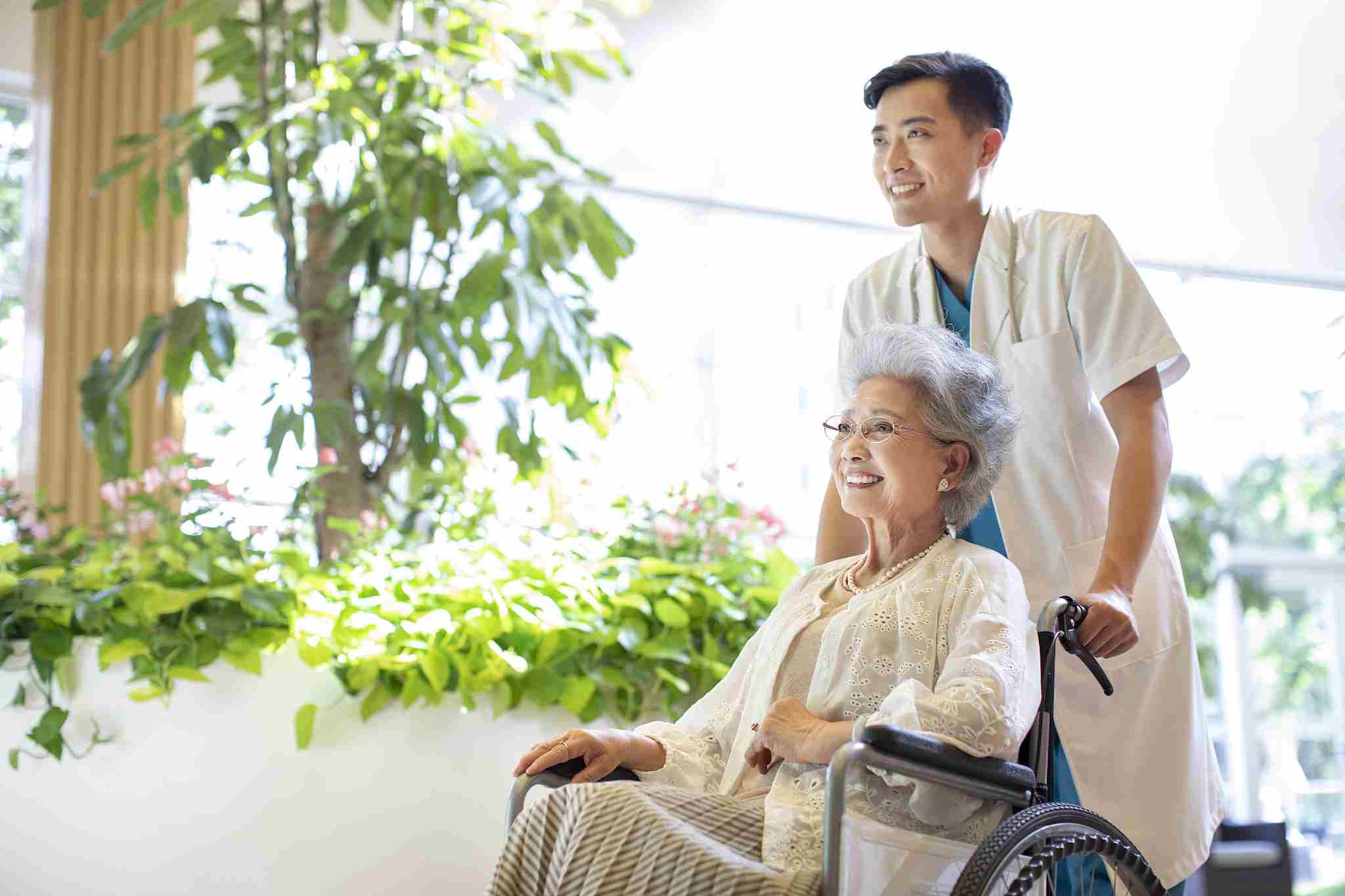 老年康养前景分析,以下信息要了解！_加盟星百度招商加盟服务平台